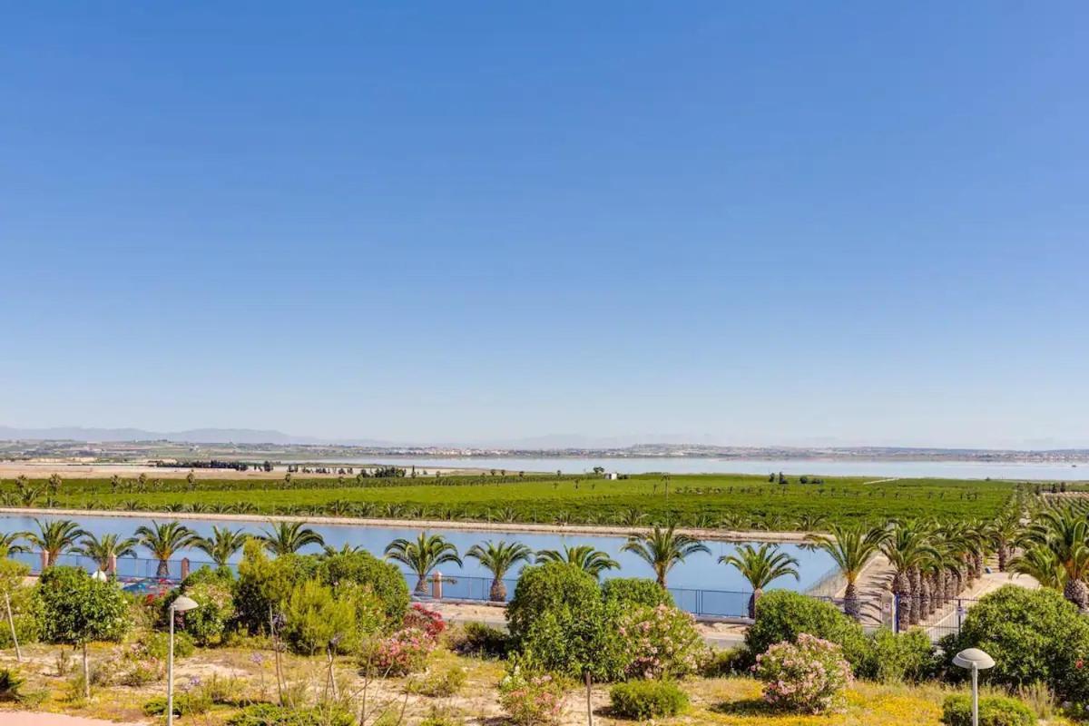 Beautiful Condo In Laguna Beach Resort Overlooking Laguna Rosa In Torrevieja With 2 Bedrooms And 2 Bathrooms Luaran gambar